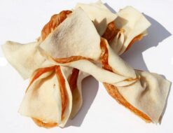 Salač Motýlik z byvolej kože s kuracím mäsom 100 g Salač www.bohre.sk